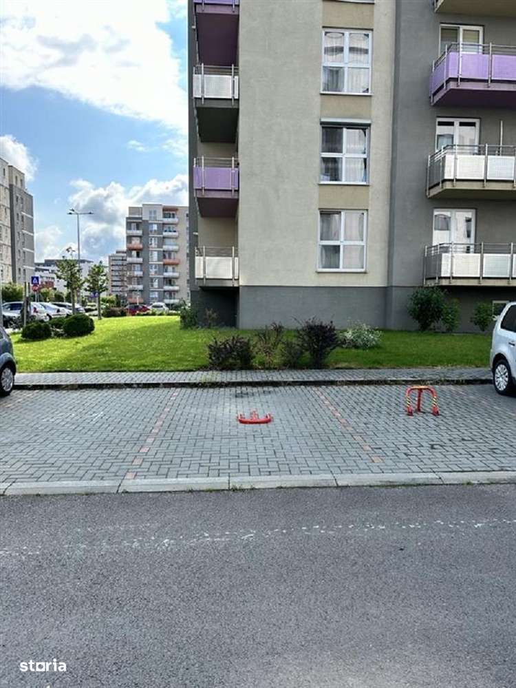 Loc de parcare Avantgarden Tractorul / Ioan Popasu - Imagine principală: 1/1