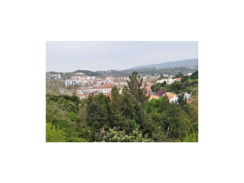 Terreno vista Mosteiro Alcobaça-1