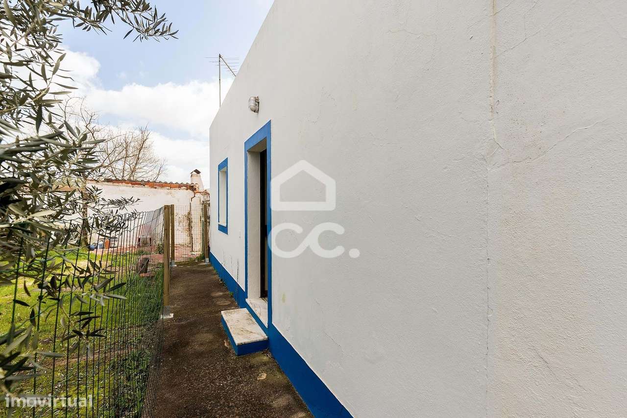 Moradia T2 de Rés do Chão c/ Terreno de 347 m² | S. Miguel de Machede,-18