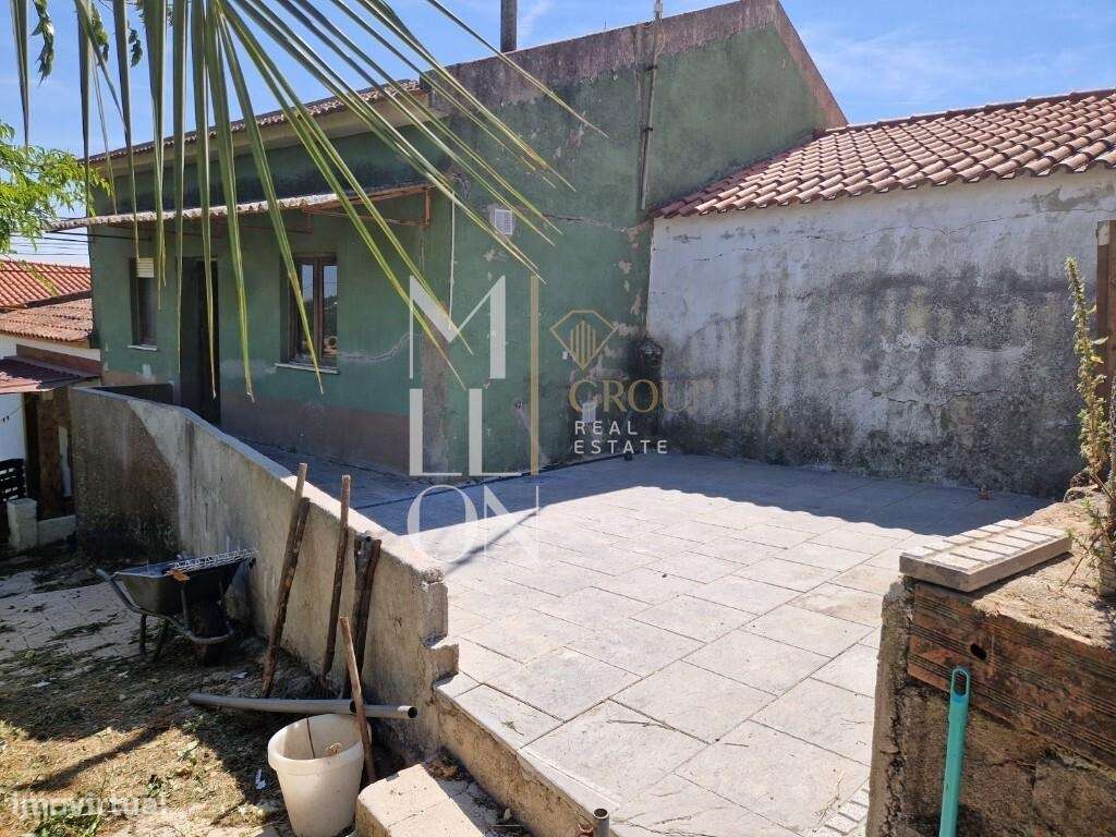 Moradia T3+1 com Sótão Amplo, Ruína e Potencial para Piscina | Gavião-6