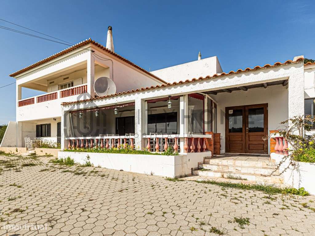 Moradia T3 e Apartamento T2 com Restaurante no Burgau-35