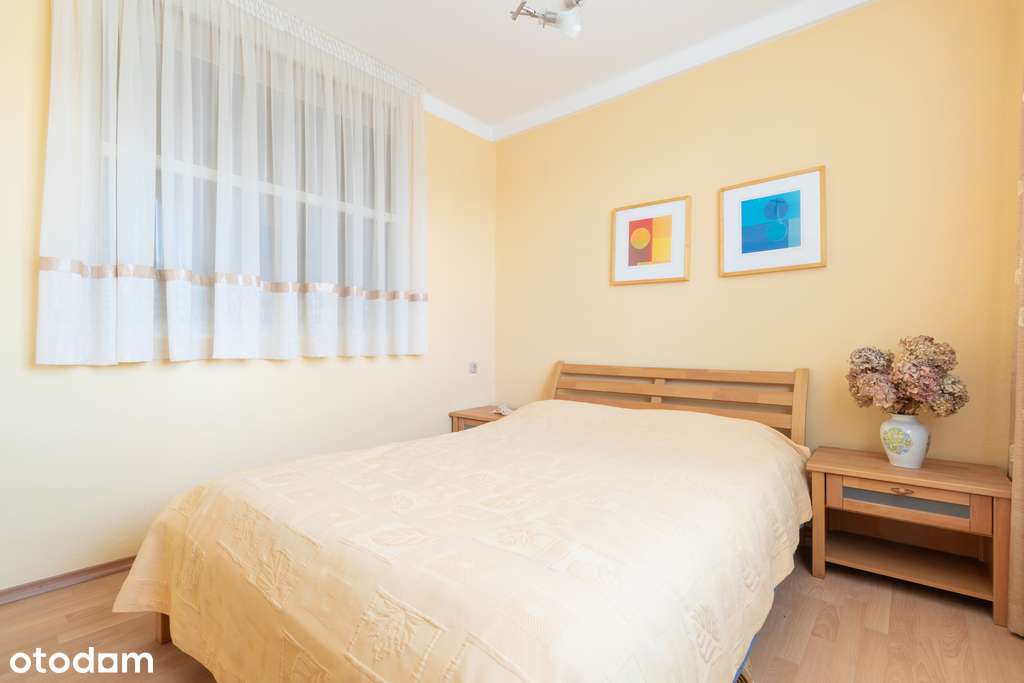 Funkcjonalne w samym sercu Katowic z balkonem-3