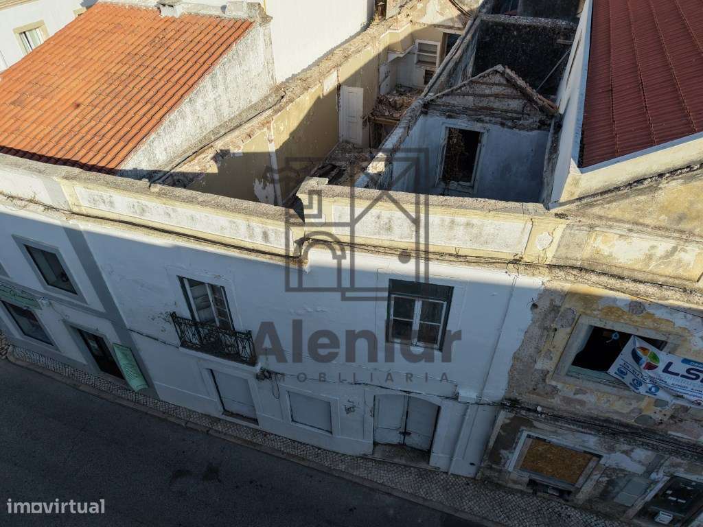 Prédio para remodelação no centro de Alenquer-8