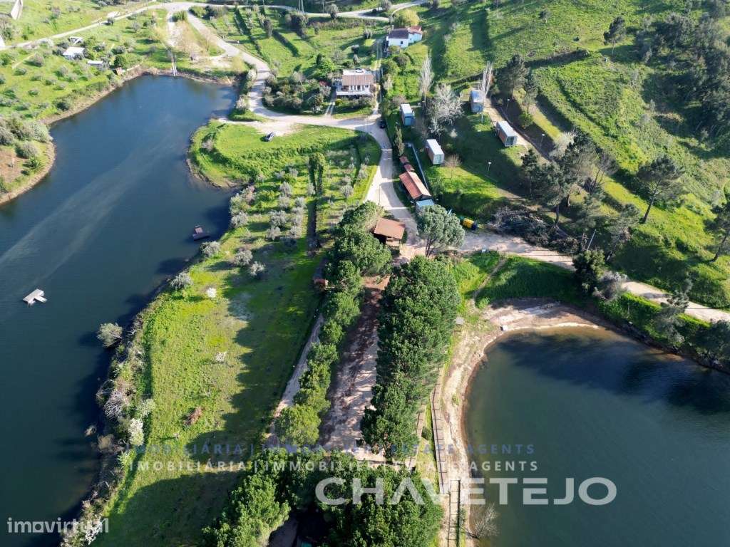 OPORTUNIDADE! Moradia em pedra com alojamento local junto à Albufei...-33
