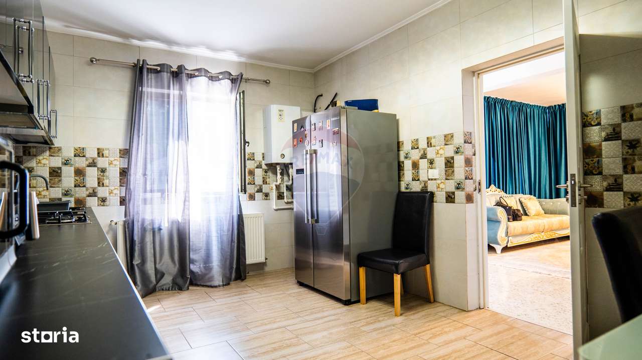 Vanzare vilă cu 4 camere si teren, zona Dobroesti-12