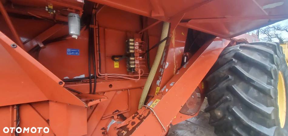 Laverda New Holland L523 - 11