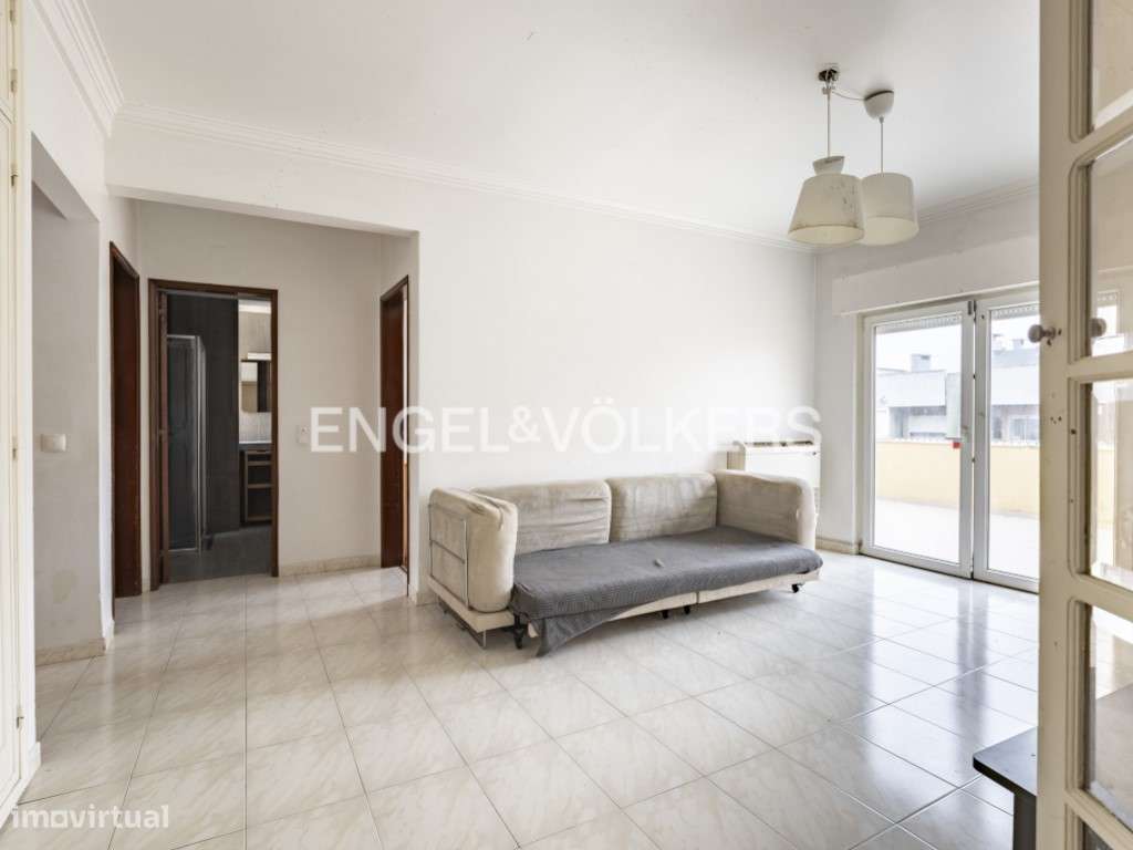 T4 com terraço com vista desafogada-1