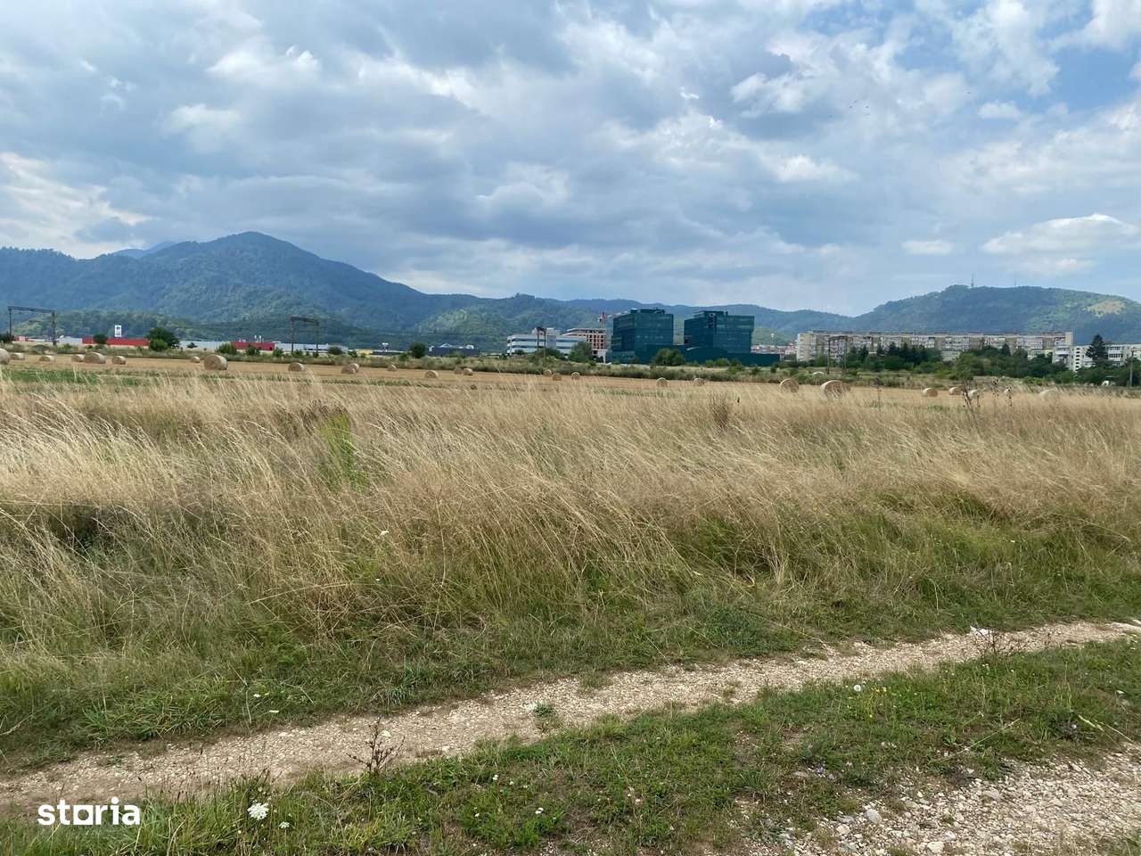 Teren de vanzare in Brasov - oportunitate pentru afacere - Imagine principală: 4/5