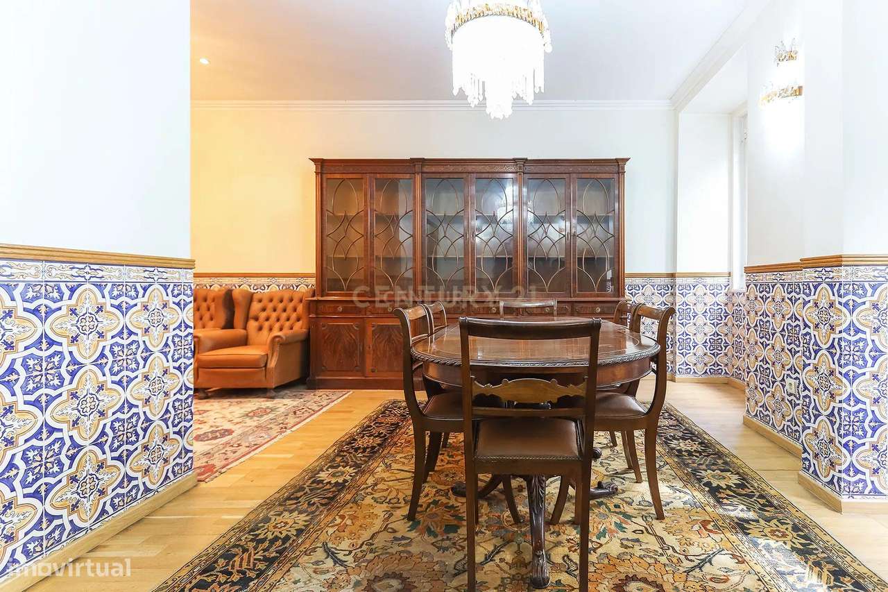 Espaçoso Apartamento T3 no coração de Lisboa-2