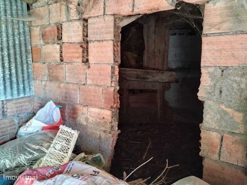 Casa em pedra com loja - Grande imagem: 5/6