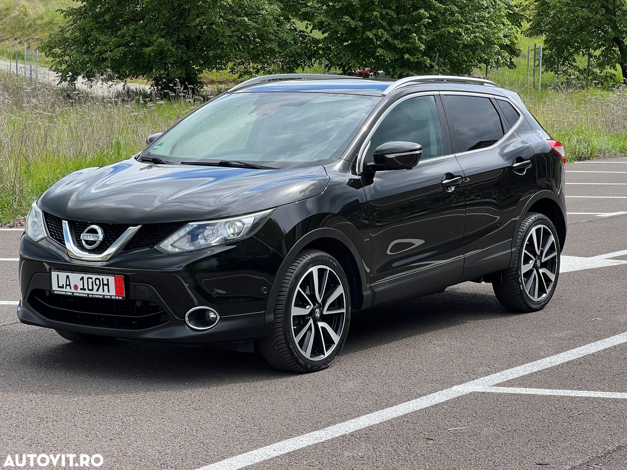 Nissan Qashqai 1.6 DCi ALL-MODE 4x4i TEKNA+ - 1