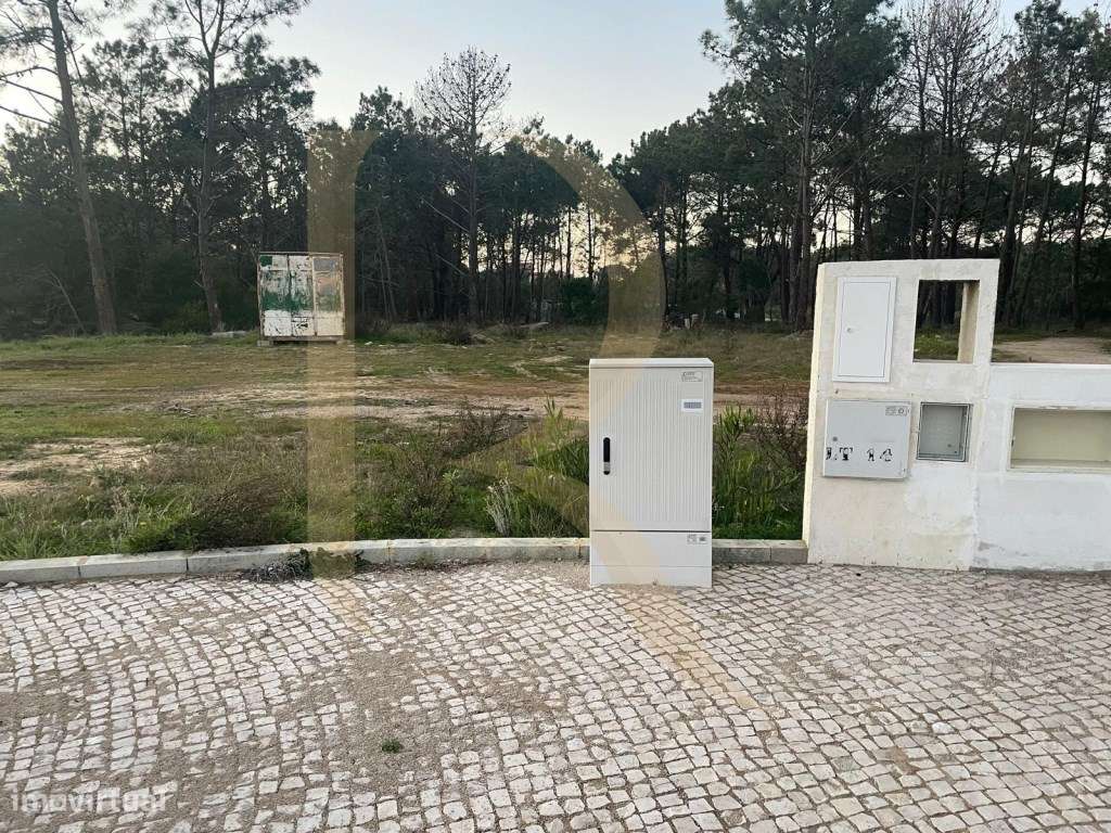 Lote de terreno urbano na Lagoa de Albufeira - Grande imagem: 2/11