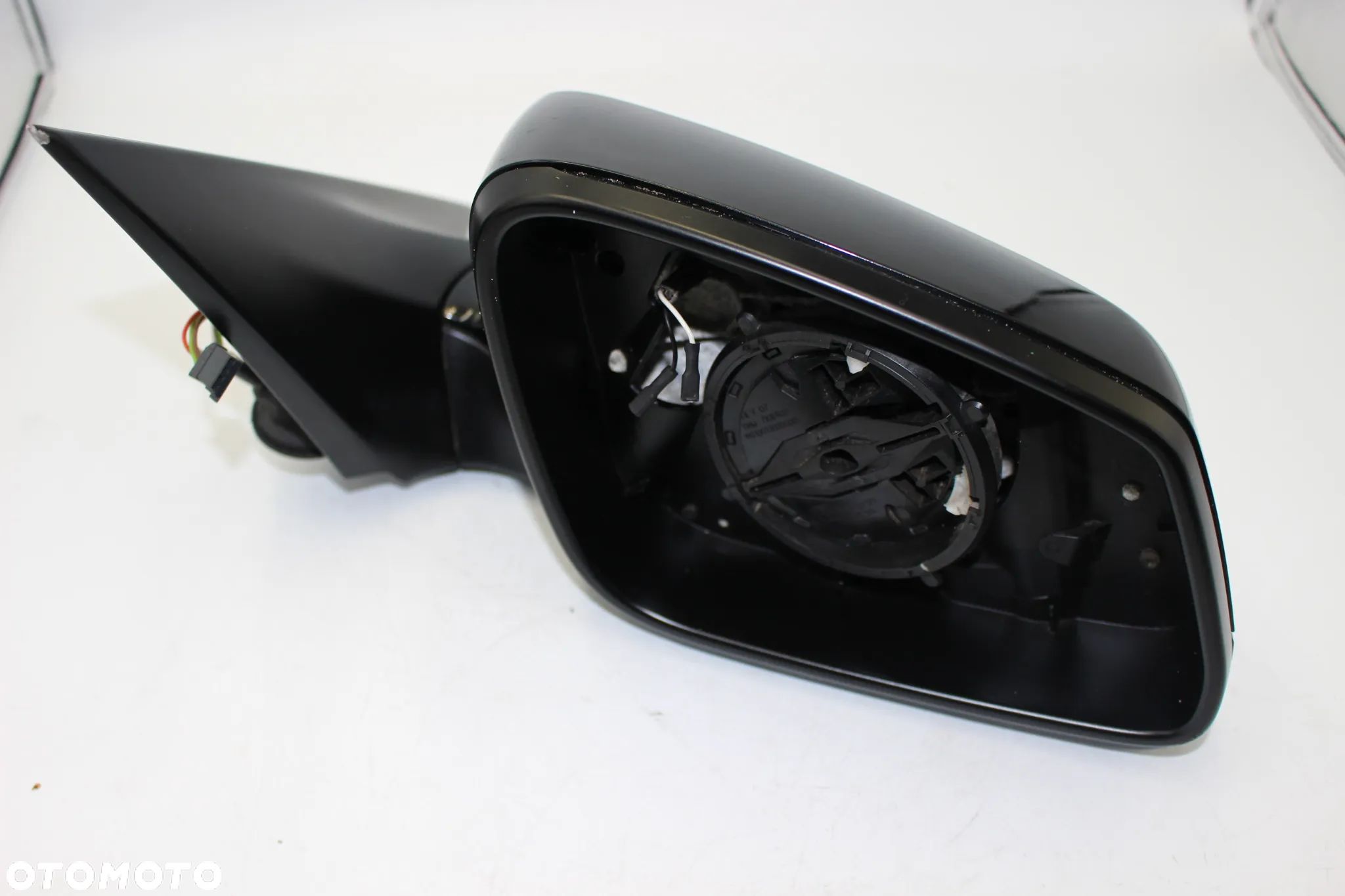 BMW E60 OBUDOWA LUSTERKA  4 piny 475 black sapphire - 1