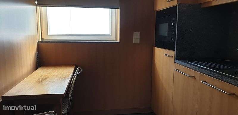 Apart. T0 / Centro Comercial AlmaShopping - Grande imagem: 5/9