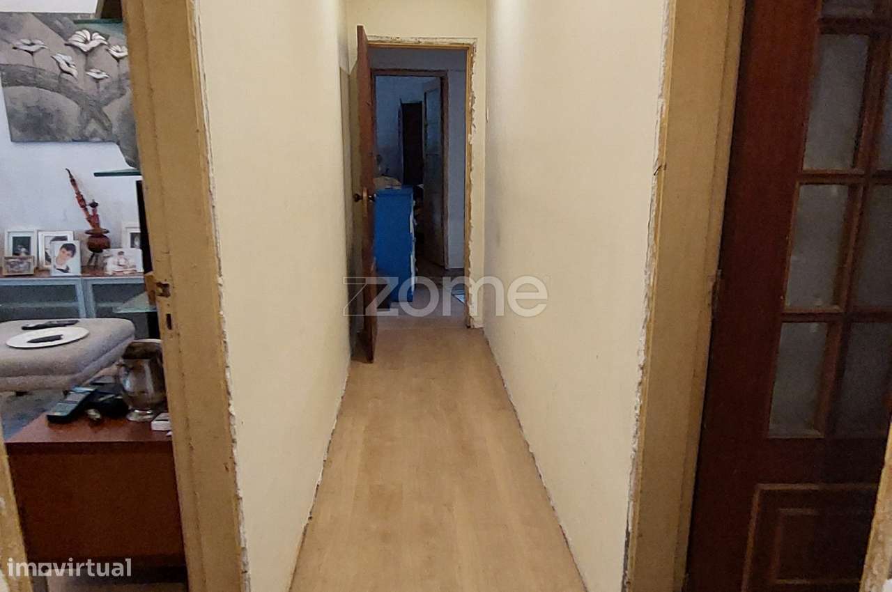 Moradia T5 bi-familiar em Ramalde – ideal para duas famílias - Grande imagem: 4/21