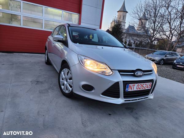 Ford Focus 1.6 TDCi DPF Trend - 1