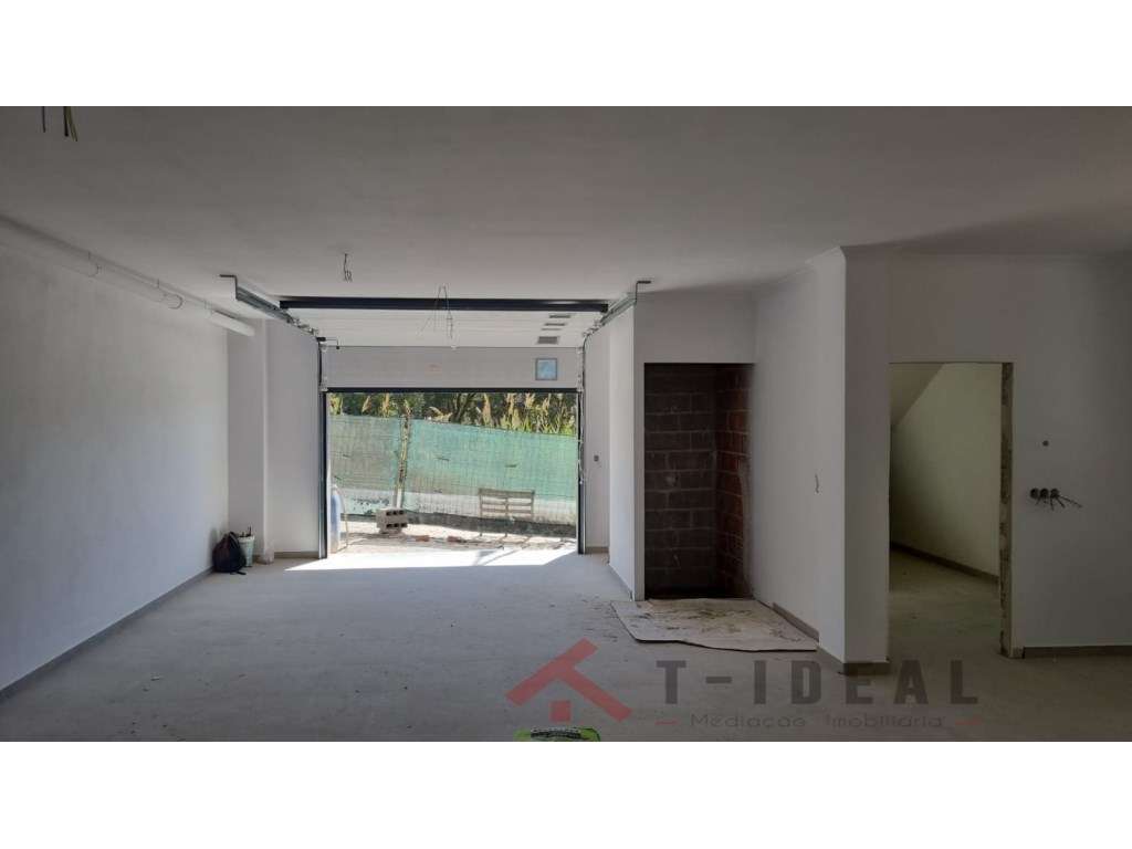 Moradias T4 contemporâneas a 5 minutos de Torres Vedras-9