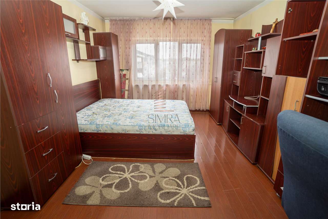 Apartament 3 camere decomandat str Gradinarilor-7