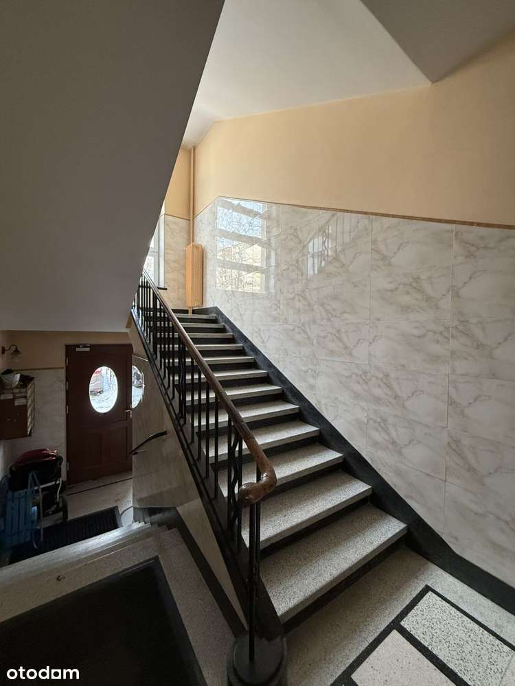 Mieszkanie w przedwojennej kamienicy! Hit-12