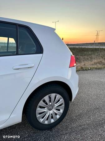 Volkswagen Golf 1.6 TDI BlueMotion Technology Trendline - 17