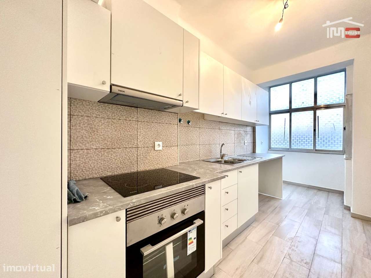 Apartamento T1 Totalmente Remodelado