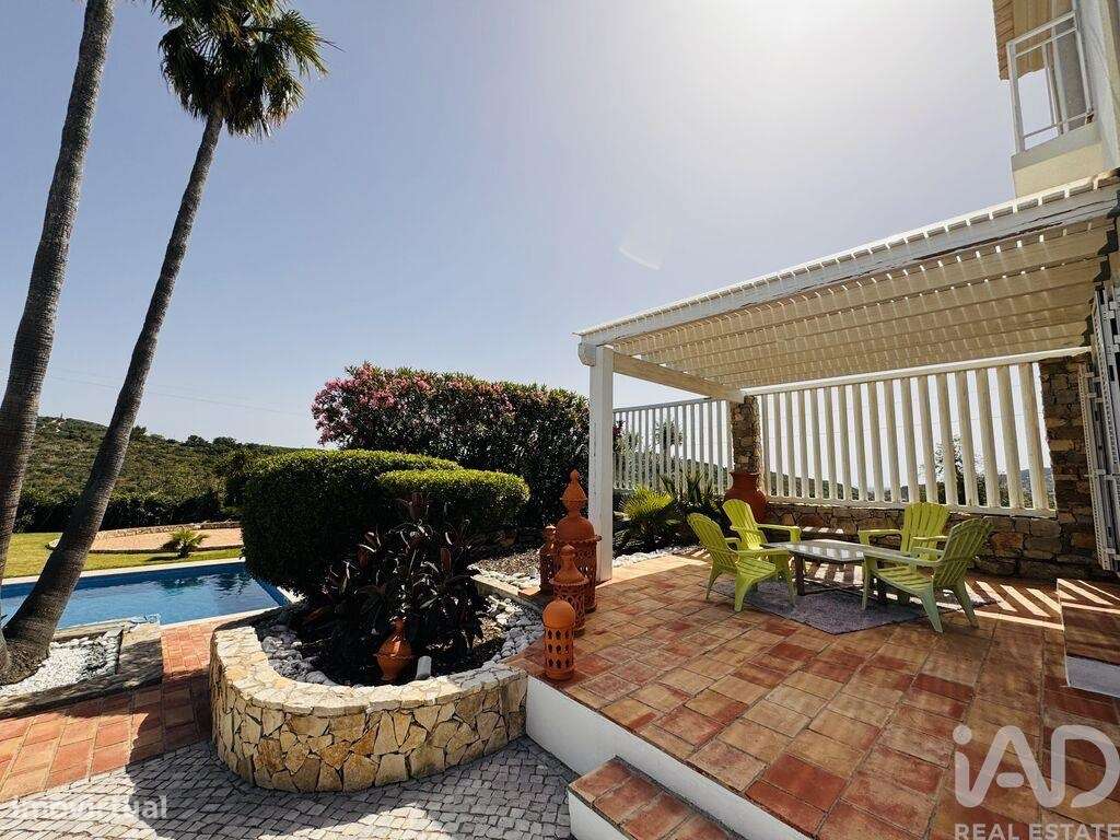 Casa / Villa T7 em Santa Bárbara de Nexe de 551,00 m2 - Grande imagem: 4/29