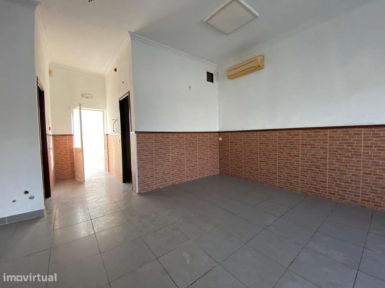 Loja/estúdio em banda - Grande imagem: 5/11