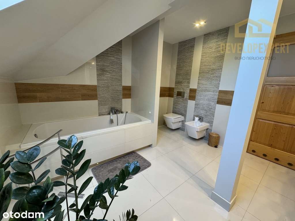 KomfortowyDom dla rodziny w doskonałej lokalizacji-11