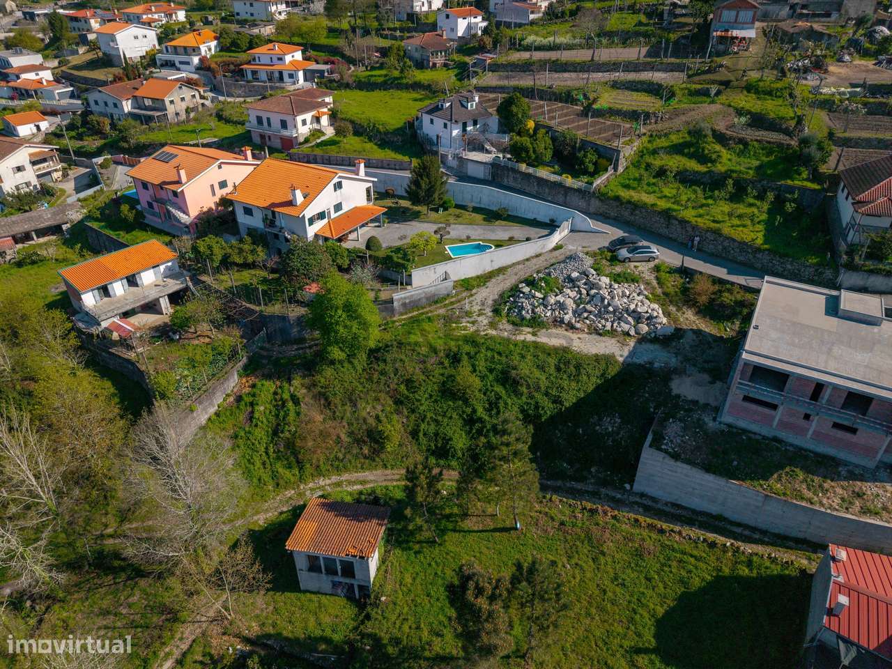 Terreno com Excelente Potencial para Construção em Fiscal, Amares —...-5