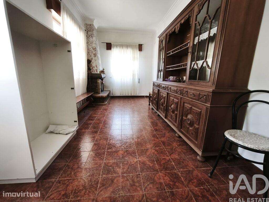 Moradia bi-familiar T6 em Viana do Castelo e Meadela de 227 m2-33