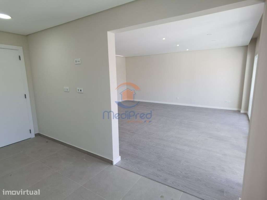 Apartamento T3 NOVO, em condomínio privado, com BOX | Loures - Grande imagem: 2/50