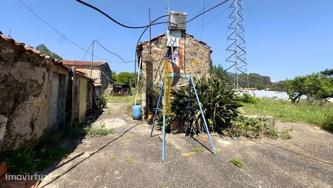 Oportunidade única em São Martinho da Gândara: Moradia para restaur-12