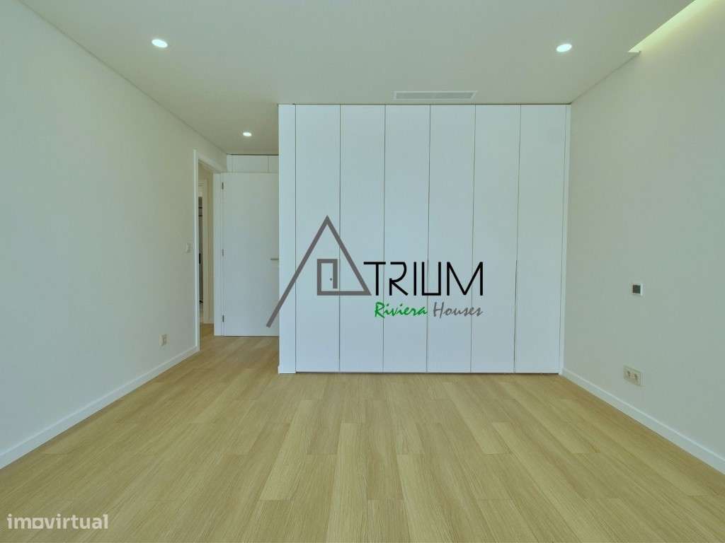 Moradia Contemporânea de Luxo com Piscina Aquecida, Jardim e Cave M...-32