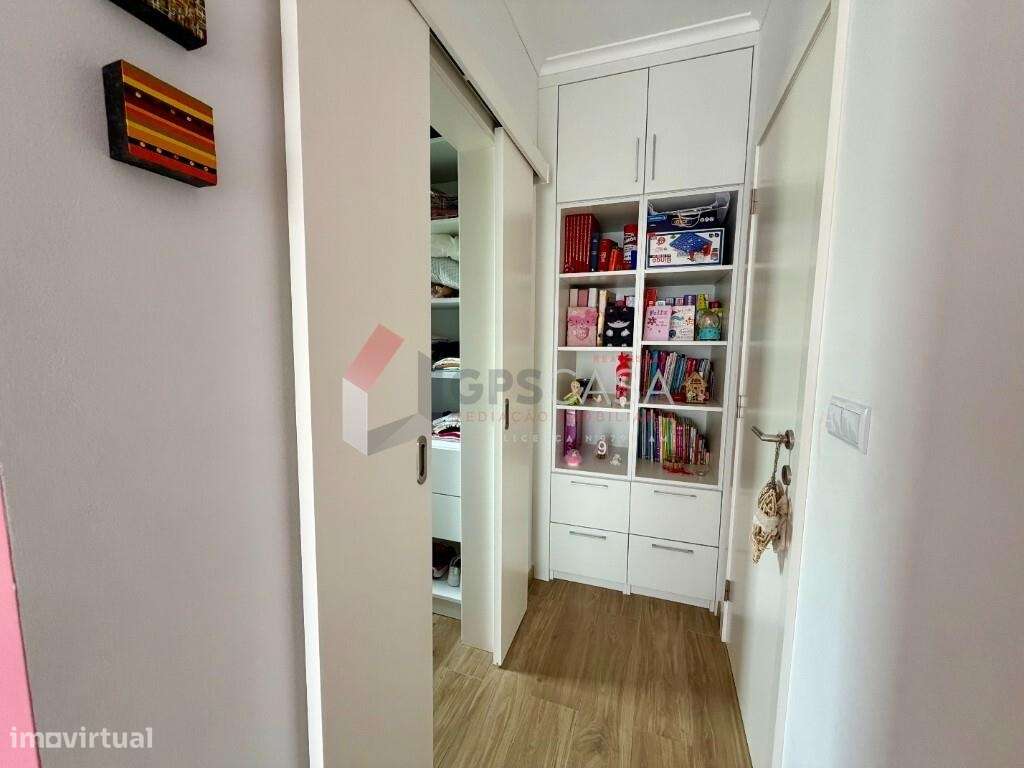 Moradia T3 de arquitetura moderna com excelentes áreas!-39