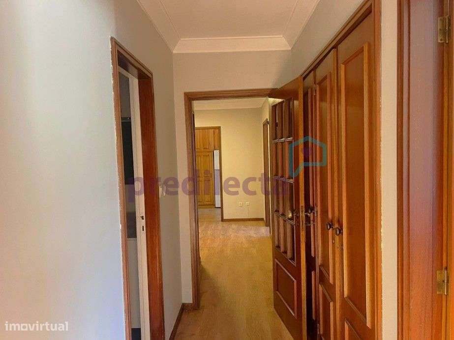 T2 +1 C/Gar. S/Mob - H. S. João, S. Mamede (REF4115) - Grande imagem: 5/15