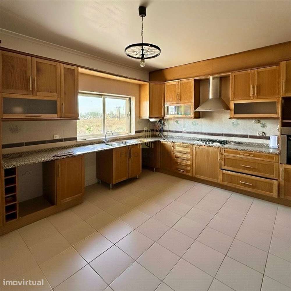 Apartamento T4 com amplo logradouro em Foros de Salvaterra, Salvaterra - Grande imagem: 5/20