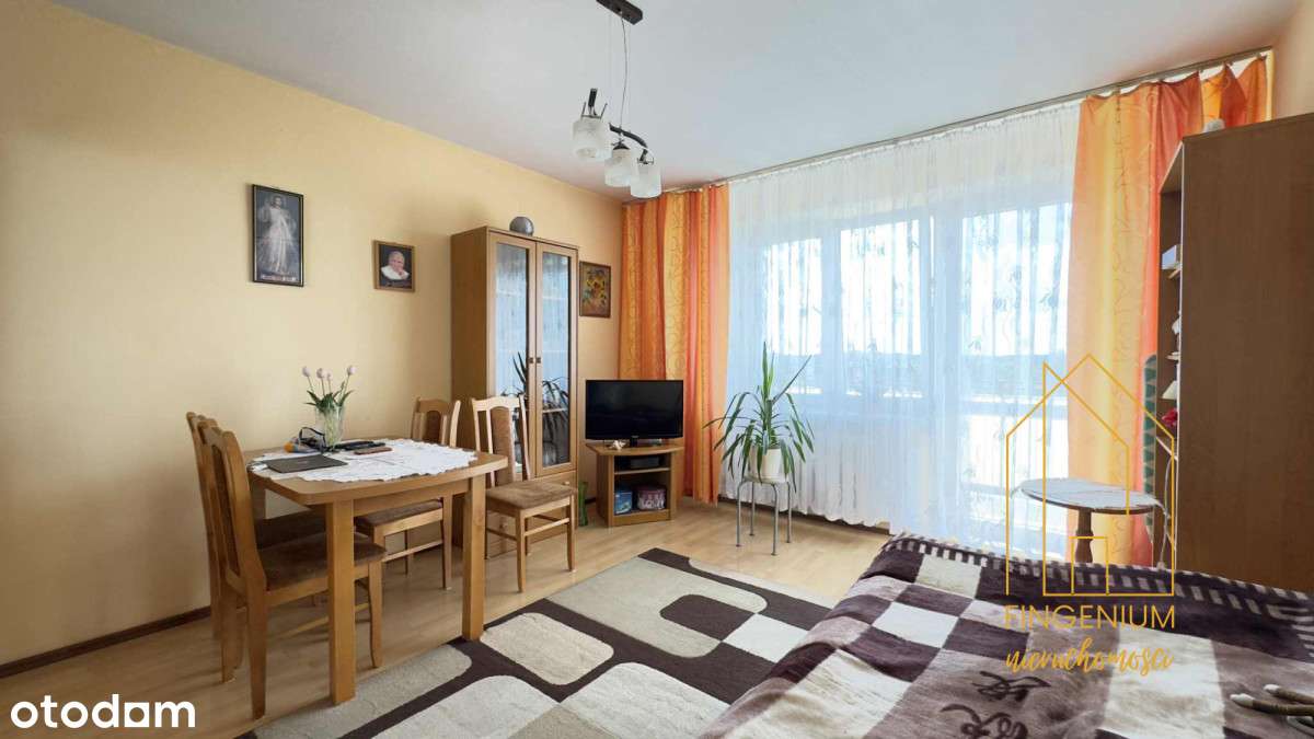 Gocław – 2 pokoje osobnia kuchnia, ostatnie piętro-0