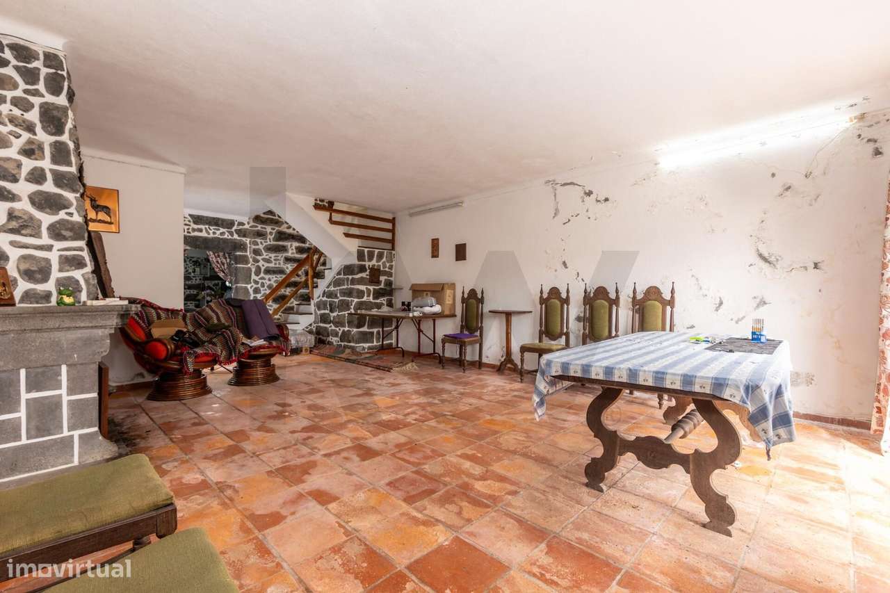 Venda de Casa Estilo Rústico – Pico da Pedra, Ilha de São Miguel Aç - Grande imagem: 3/41