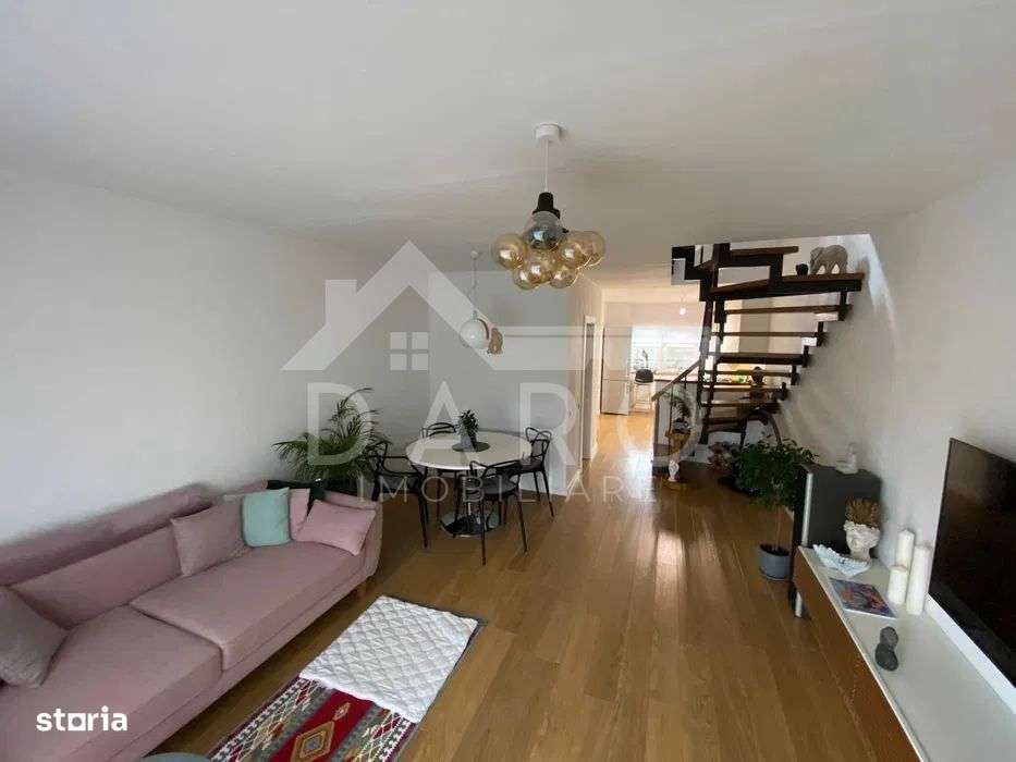 Duplex cu 3 camere de vanzare - Imagine principală: 4/9