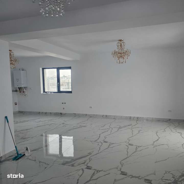 Casa P+1 cu teren de 412mp in zona Selgros de inchiriat - Imagine principală: 2/13