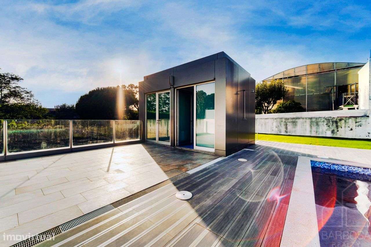 V.N.Gaia - Fantástica V4 (4 suites) c/430m2, piscina - Lote c/1370m2-50