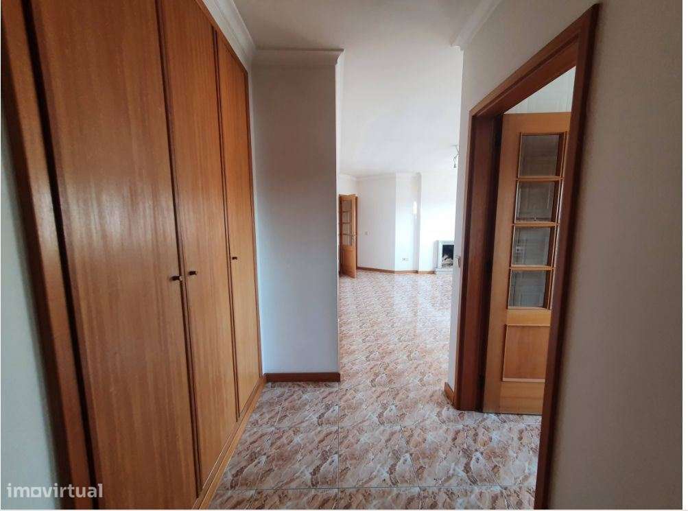 Apartamento, para venda, Oliveira de Azemeis - O. Azeméis, Riba-Ul,... - Grande imagem: 4/7