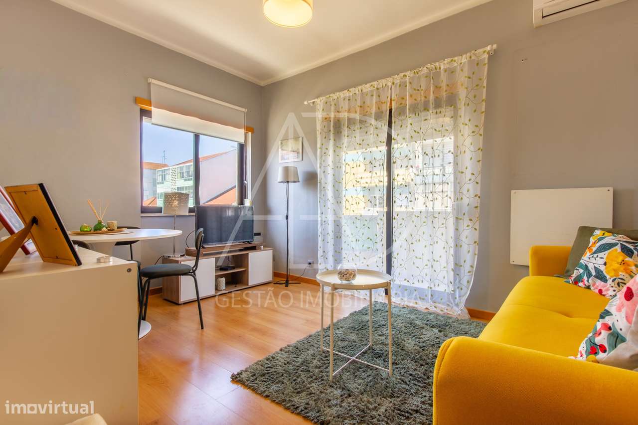 Apartamento T2 bem localizado em Baixa da banheira-10