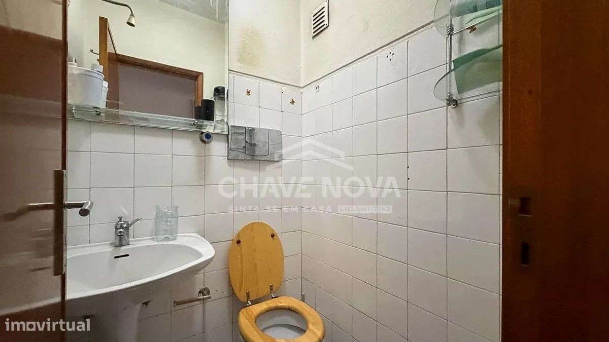 T2+1 c/ Garagem + arrumos +Terraço-35
