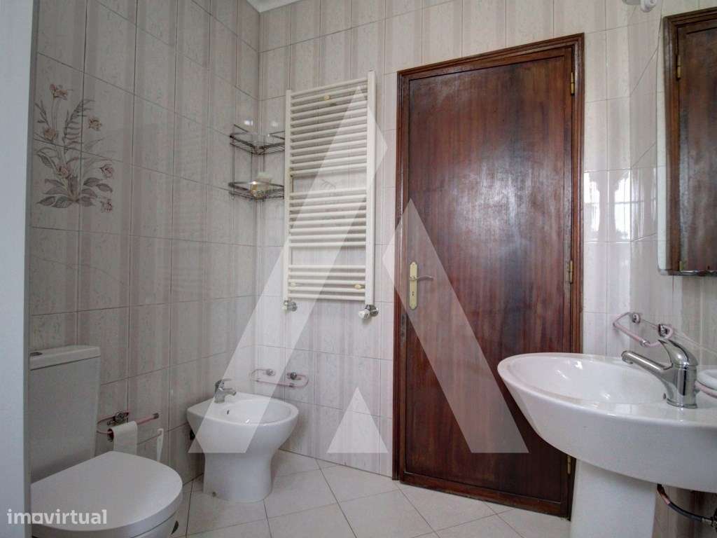 Moradia isolada em Oiã-16