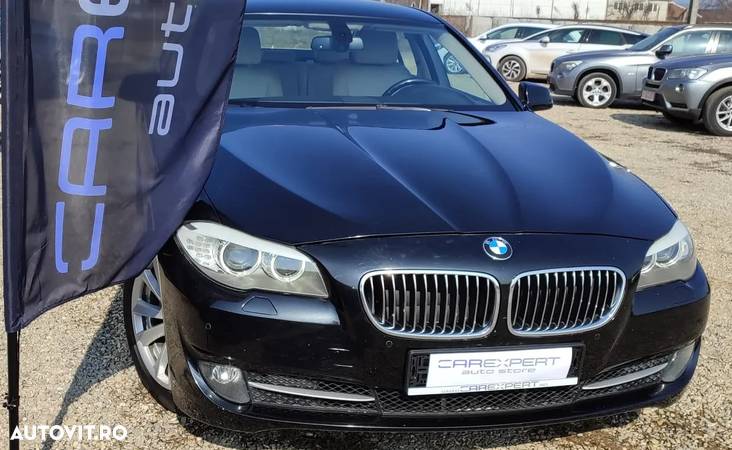 BMW Seria 5 520d Aut. Special Edition - 2