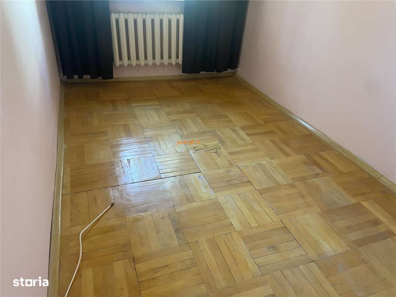 Apartament 4 camere , zona cartier Sud , et 1 , 60 mp , liber-5