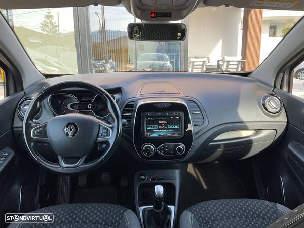 Renault Captur 0.9 TCE Exclusive - 25