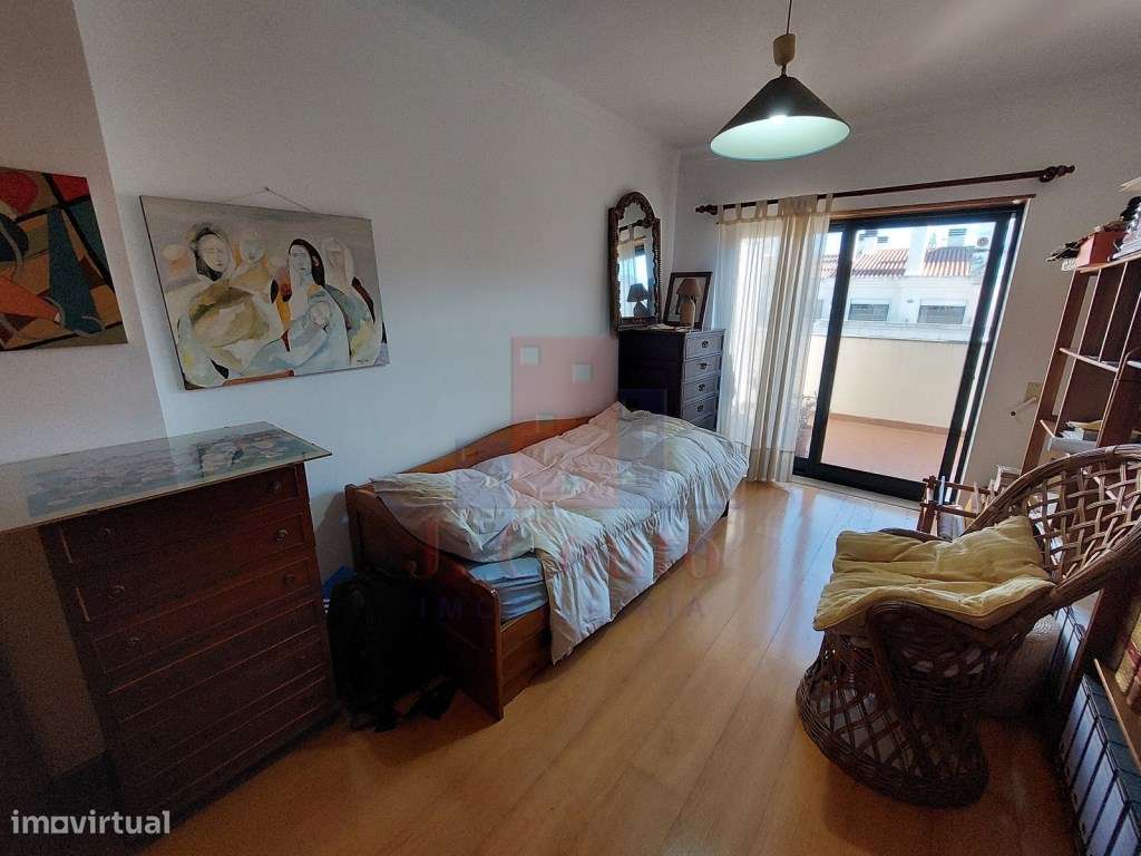 Apartamento T4+1 duplex em Caldas da Rainha-22