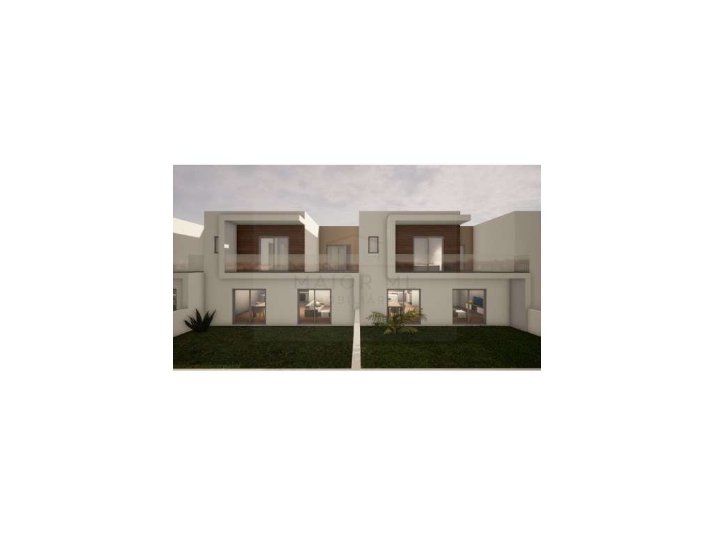 Moradias T3 em construção na urbanização Fonte Lagoa, Rio Maior-17